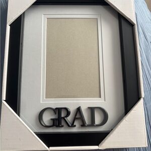 Black and White Graduation Photo Frame